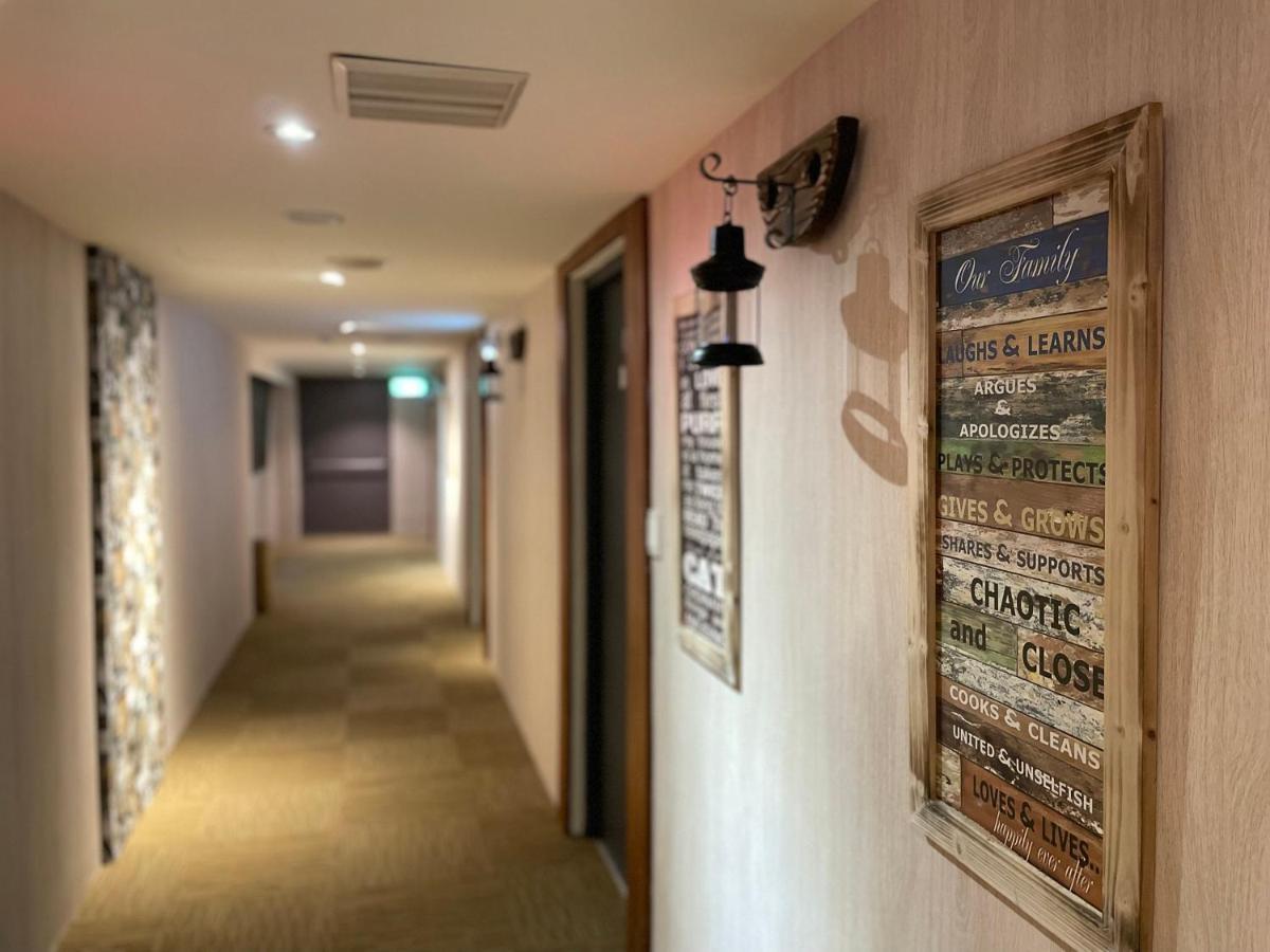 Roaders Hotel Dongda Hualien Exterior foto