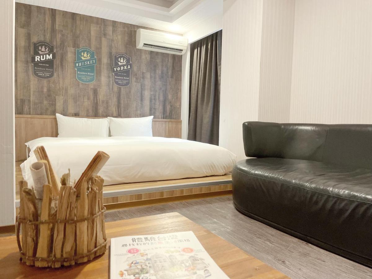 Roaders Hotel Dongda Hualien Exterior foto