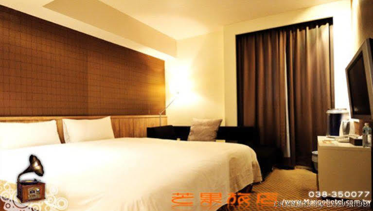 Roaders Hotel Dongda Hualien Exterior foto